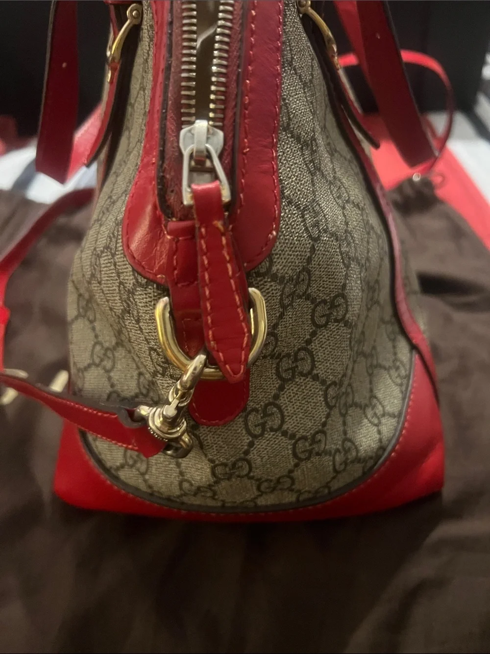 Gucci Beige GG Canvas Shoulder Bag with Red Leather Trim Dome satchel - Picture 3 of 16